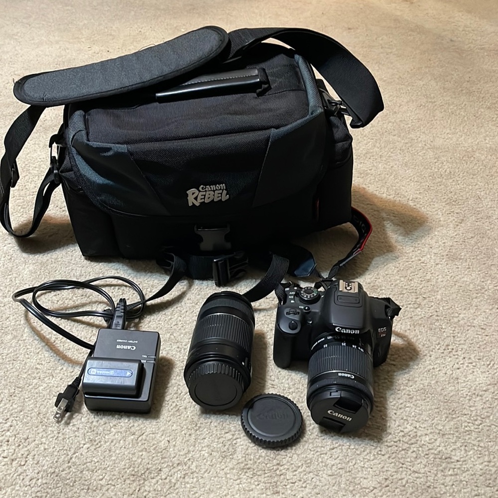 Cannon EOS Rebel T5i camera combo